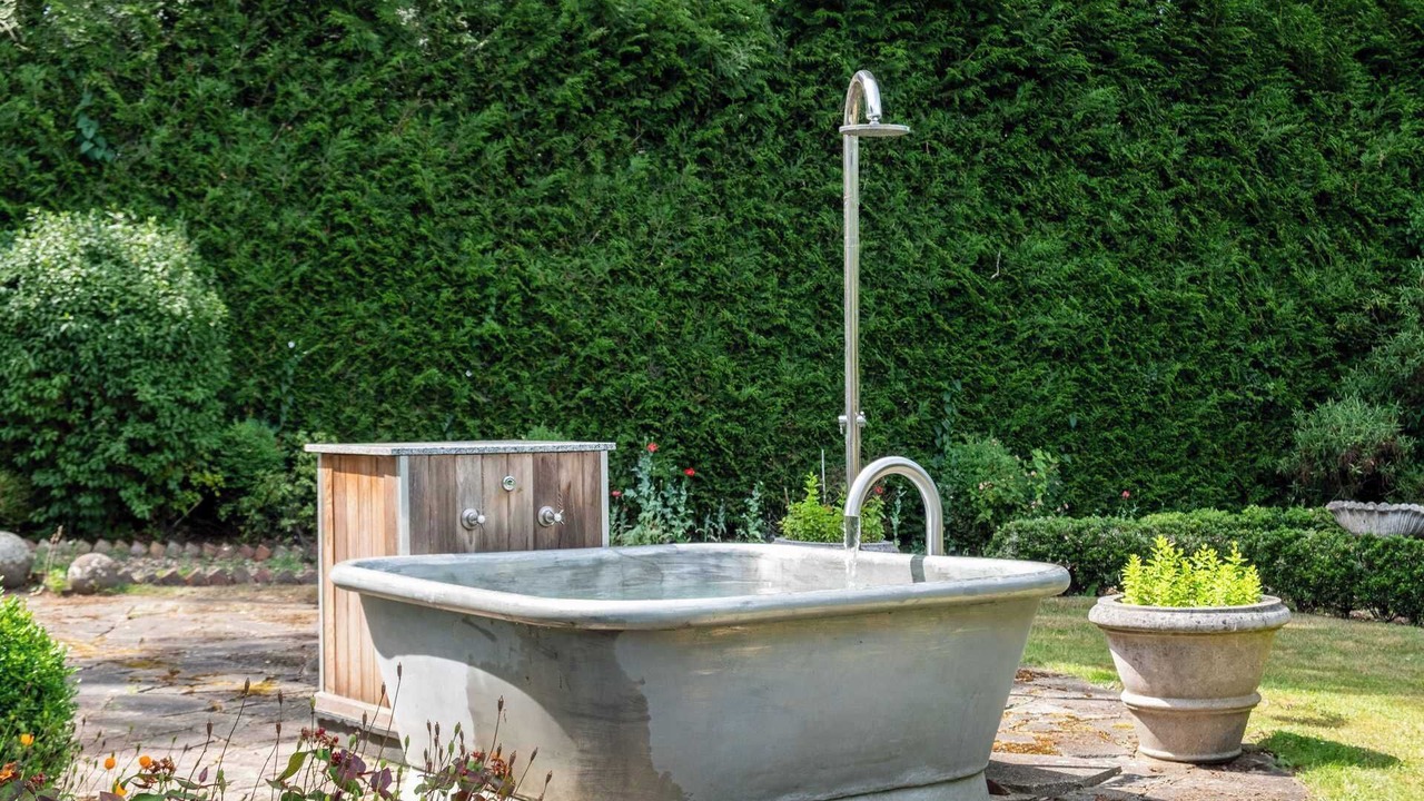 Photo of Outdoor in Sunningdale