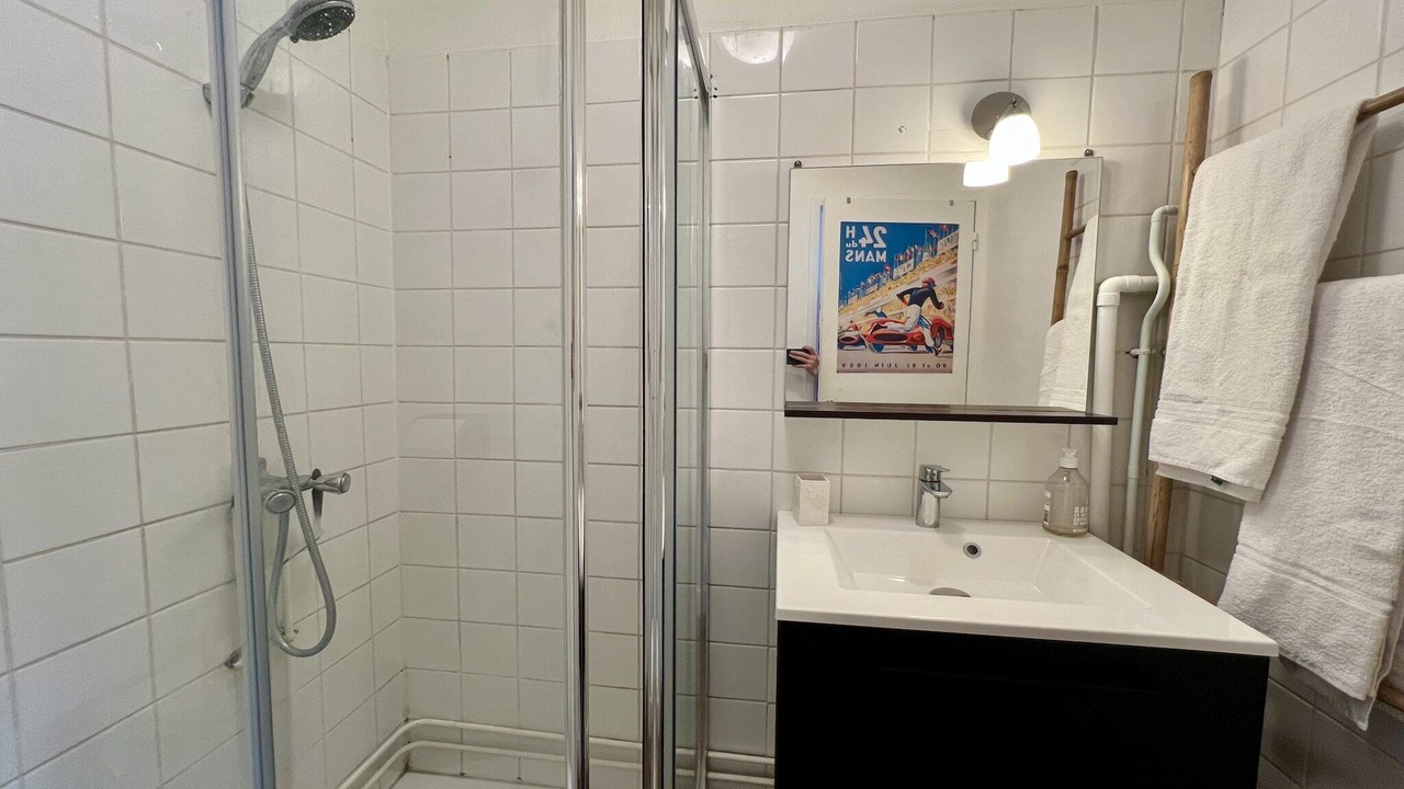 Photo of Bathroom in Liberation