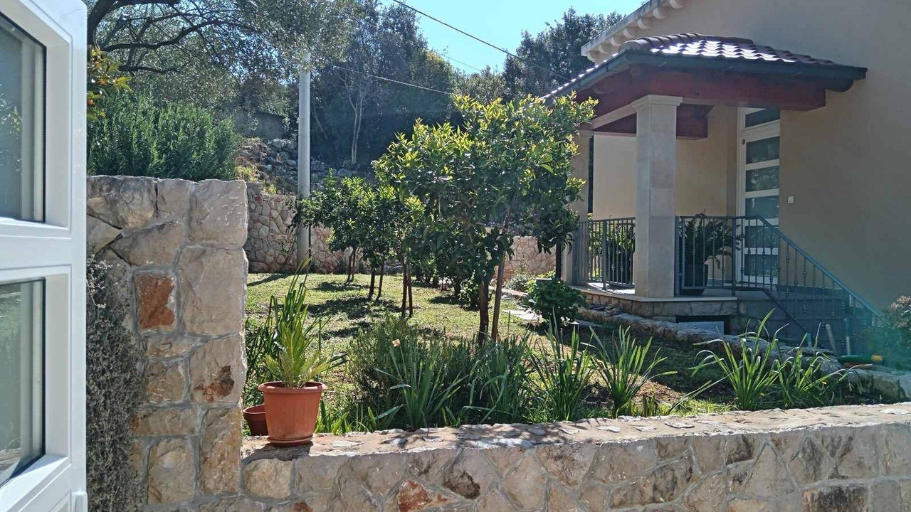 Photo of Patio Balcony in Molunat
