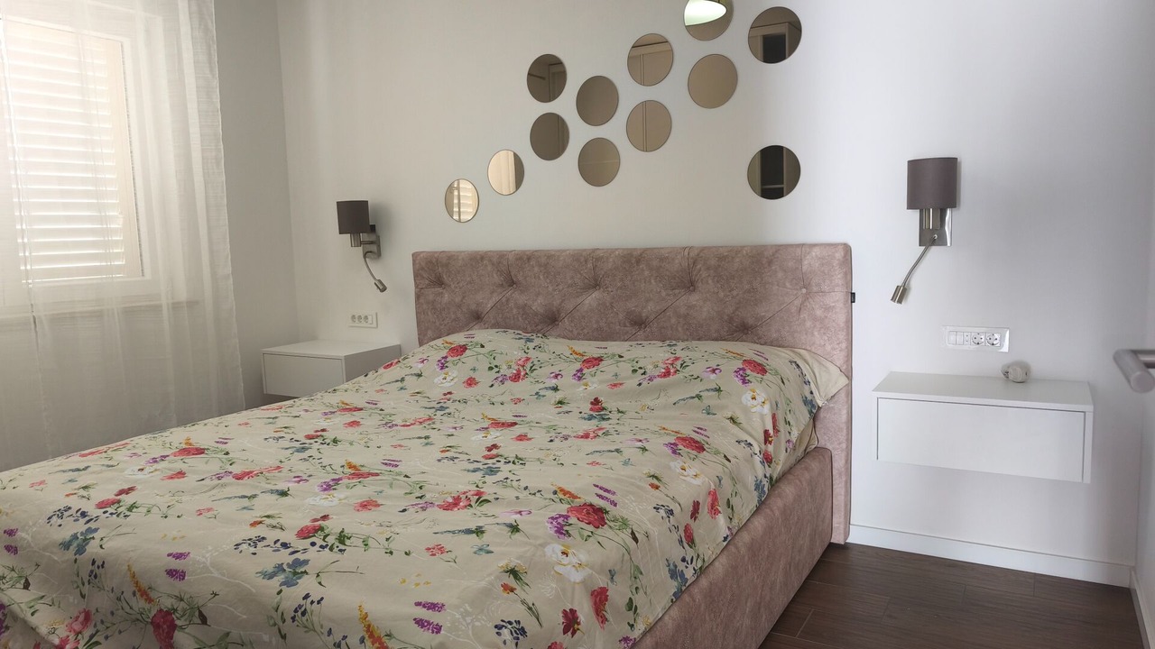 Photo of Bedroom in Molunat
