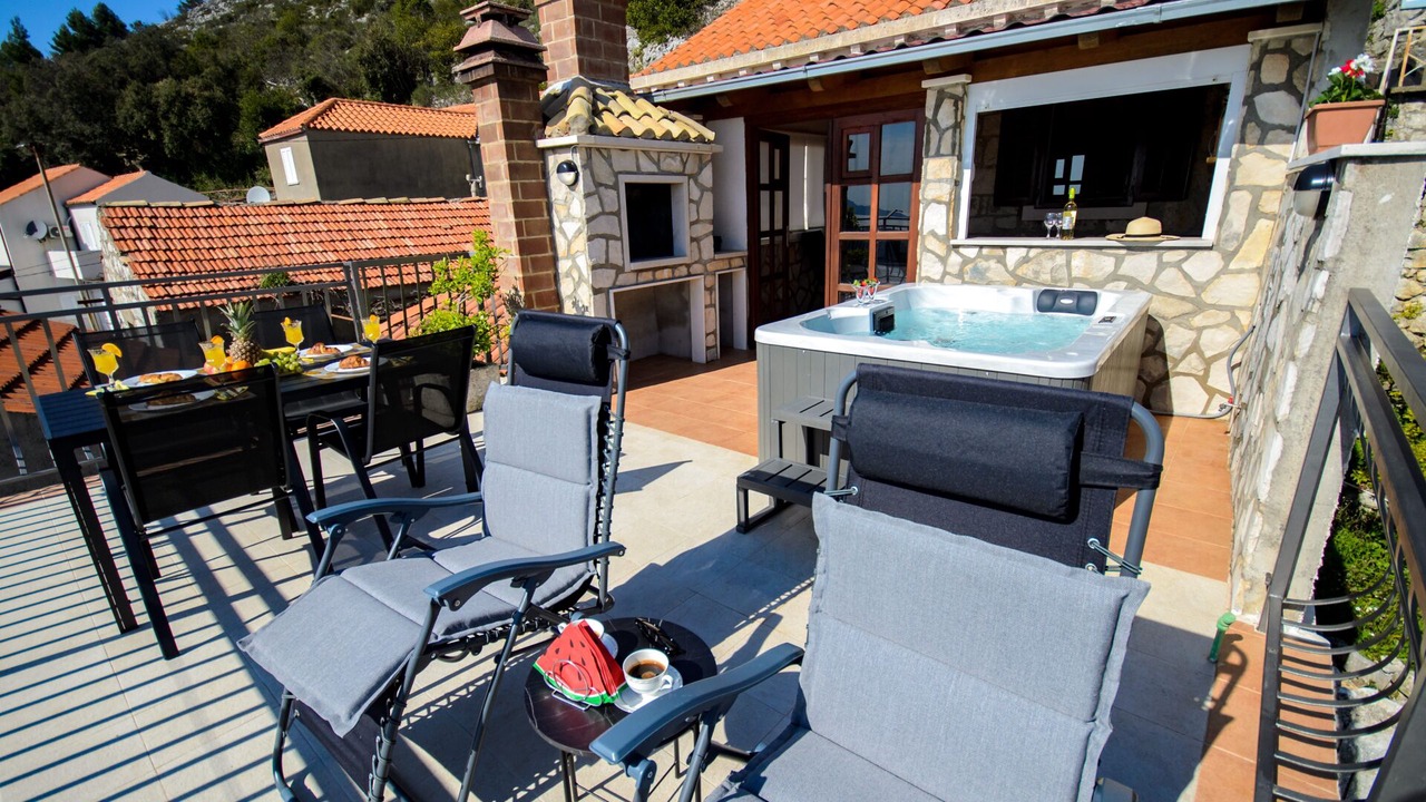 Photo of Patio Balcony in Dubrovacko Primorje