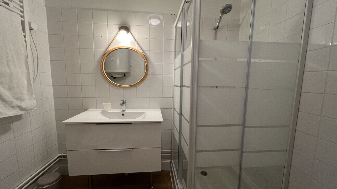 Photo of Bathroom in Liberation