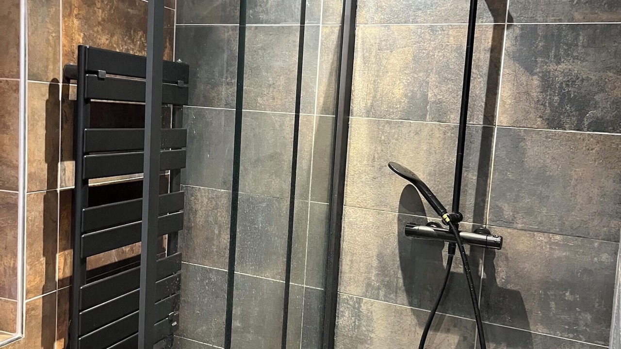 Photo of Bathroom in North district