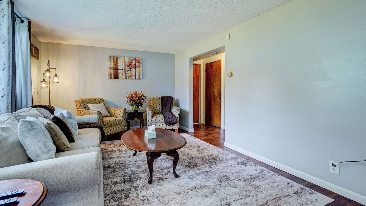 Photo of Livingroom in Ionia