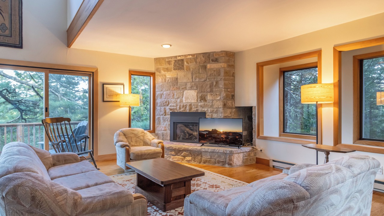 Photo of Livingroom in Southwest Harbor
