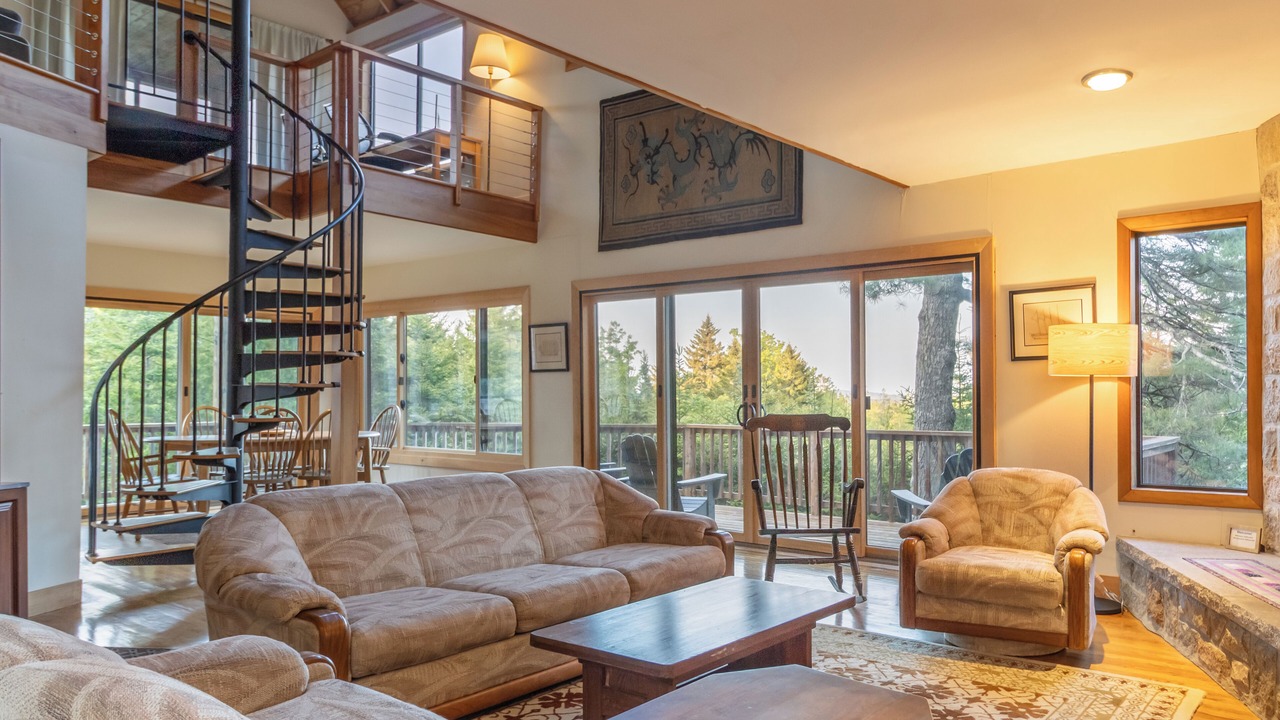 Photo of Livingroom in Southwest Harbor
