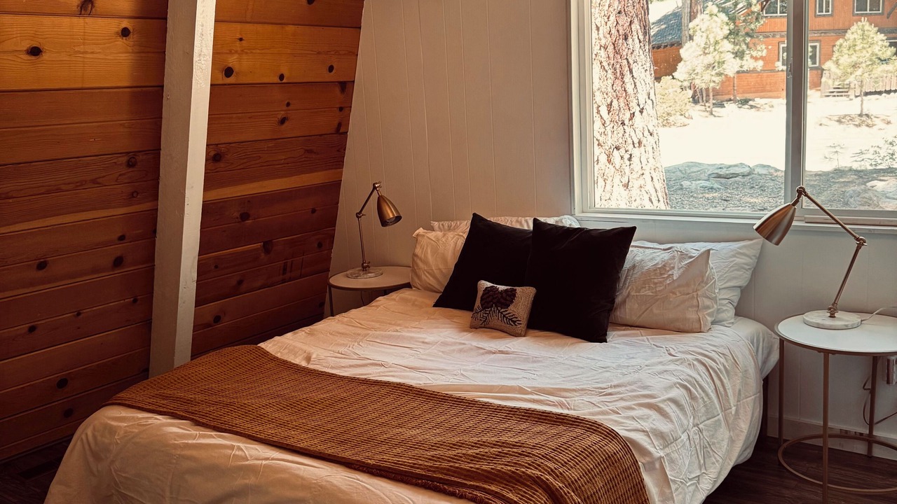 Photo of Bedroom in Carnelian Bay