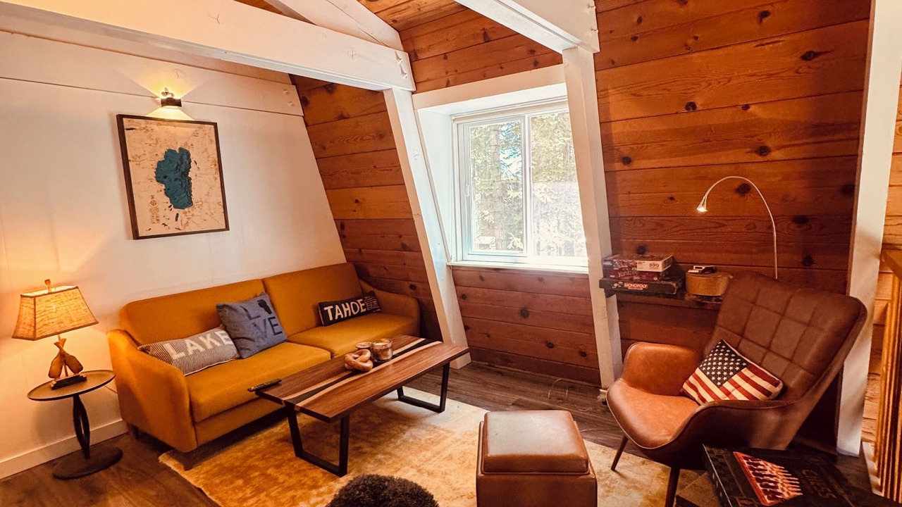 Photo of Livingroom in Carnelian Bay