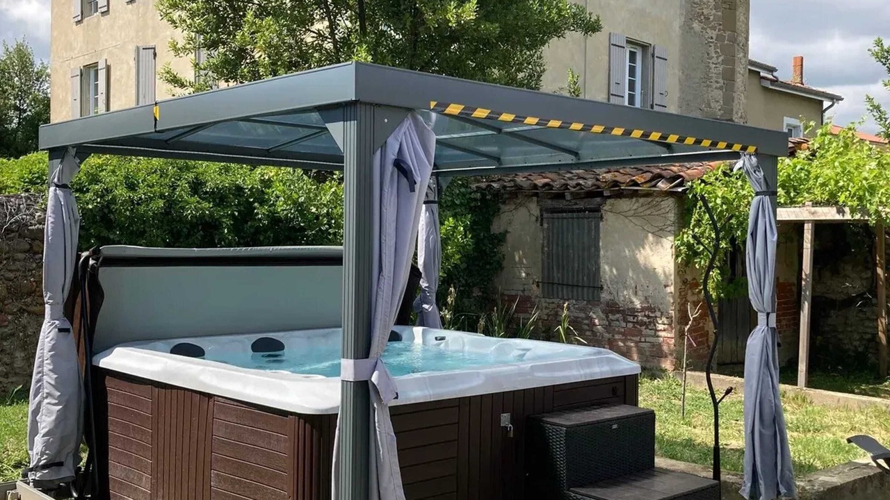 Photo of Others in Chateauneuf-de-Galaure