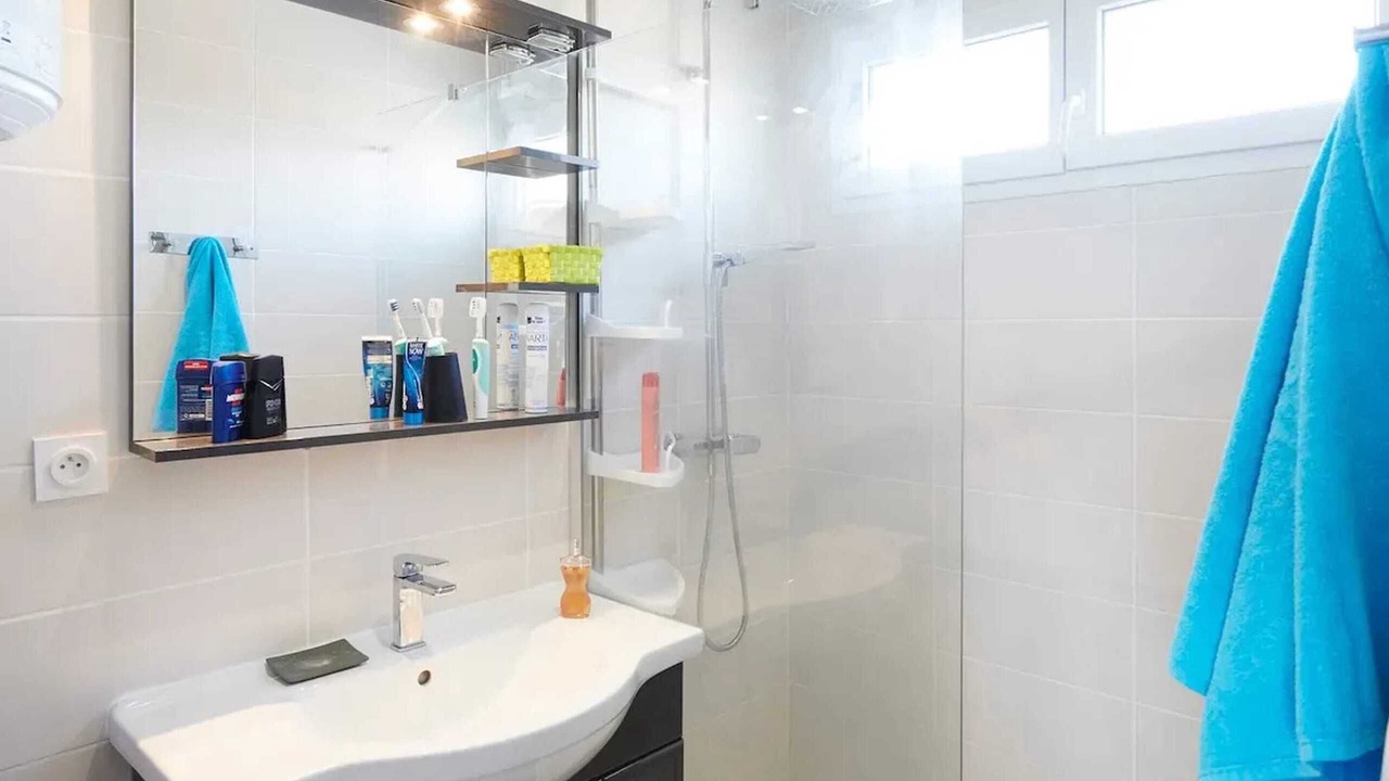 Photo of Bathroom in Chateauneuf-de-Galaure