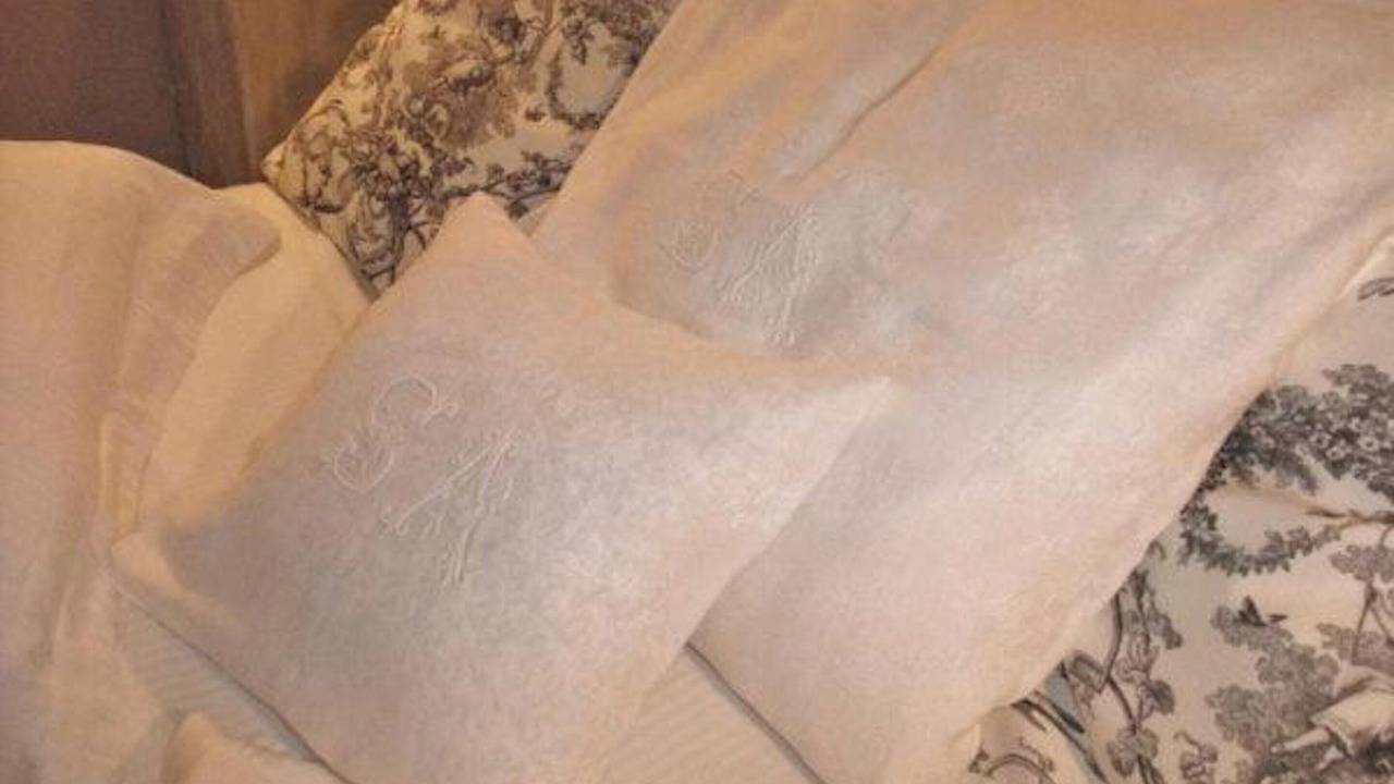 Photo of Others in Chateney