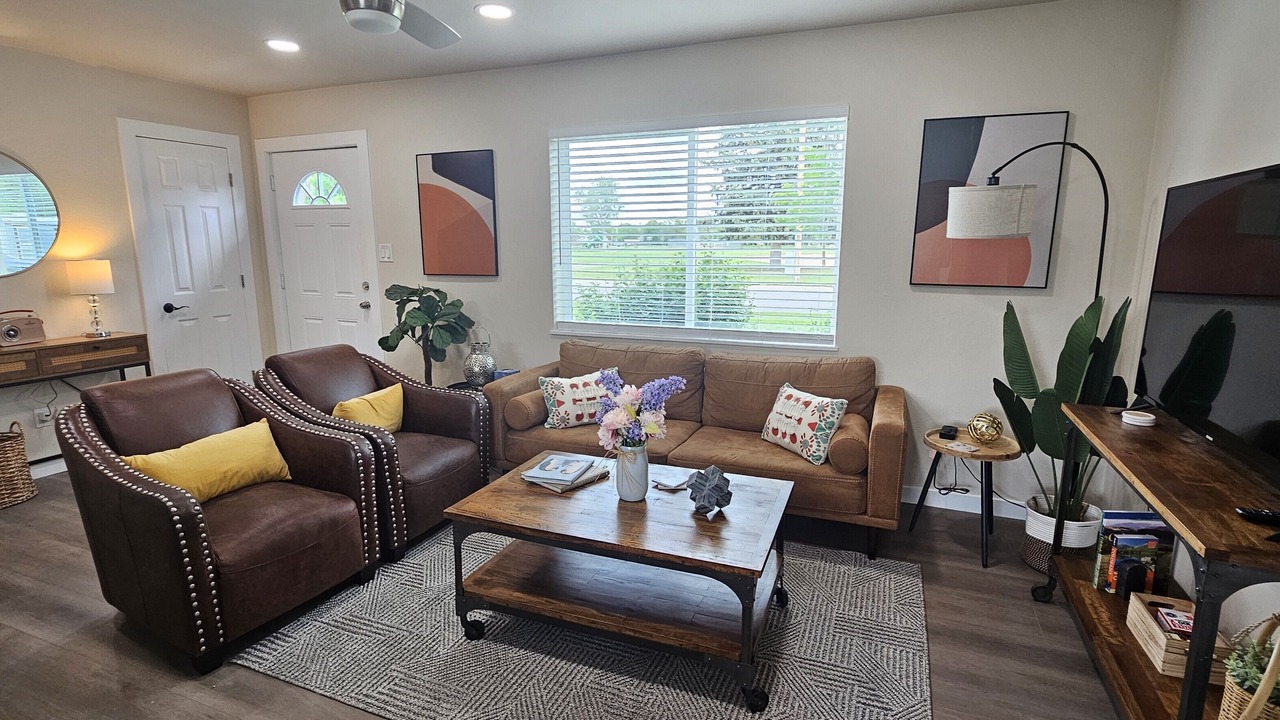 Photo of Livingroom in Jewell Heights - Hoffman Heights