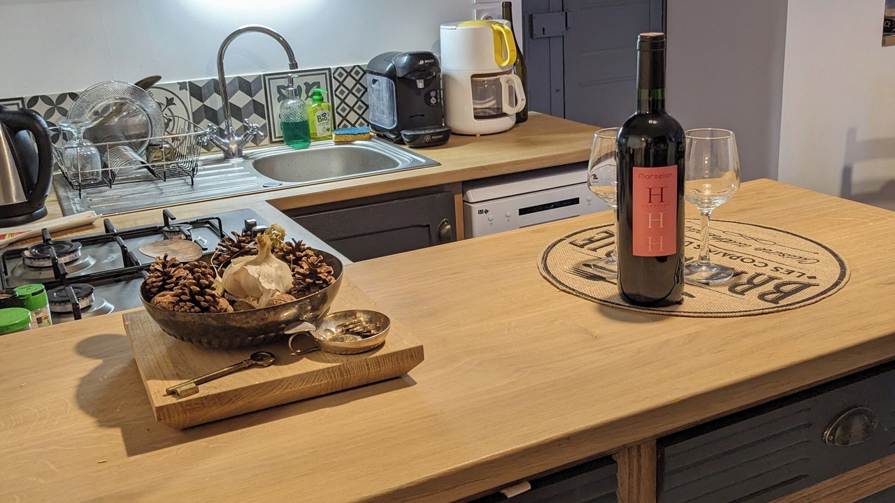 Photo of Kitchen in St Gervais sur Mare