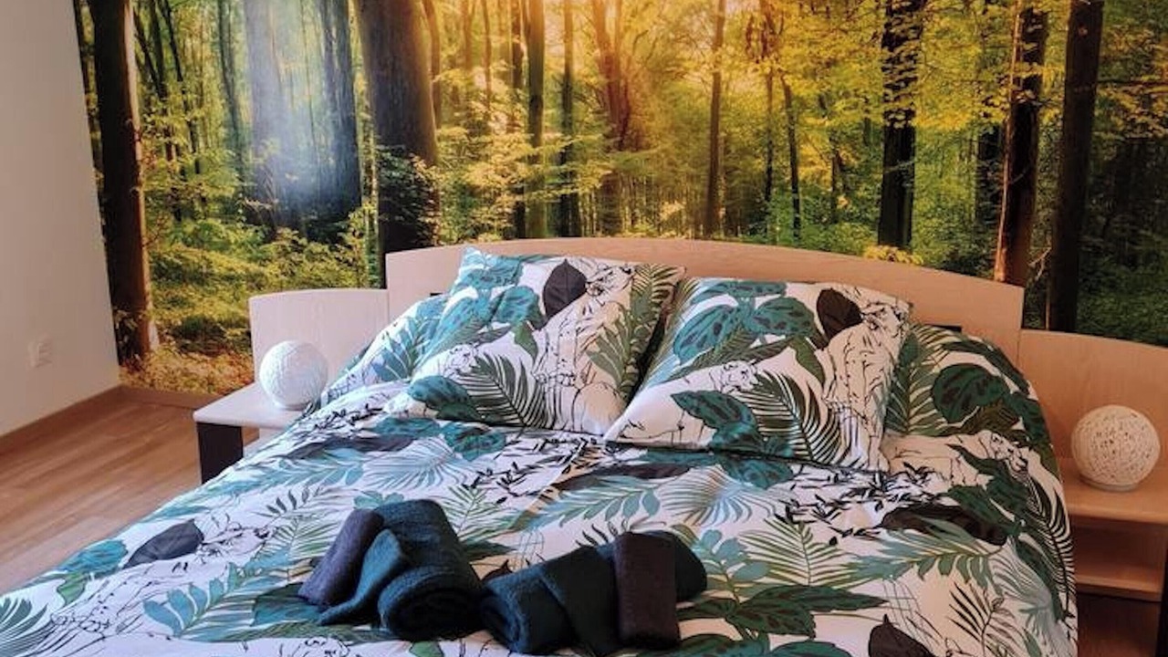 Photo of Bedroom in Deville