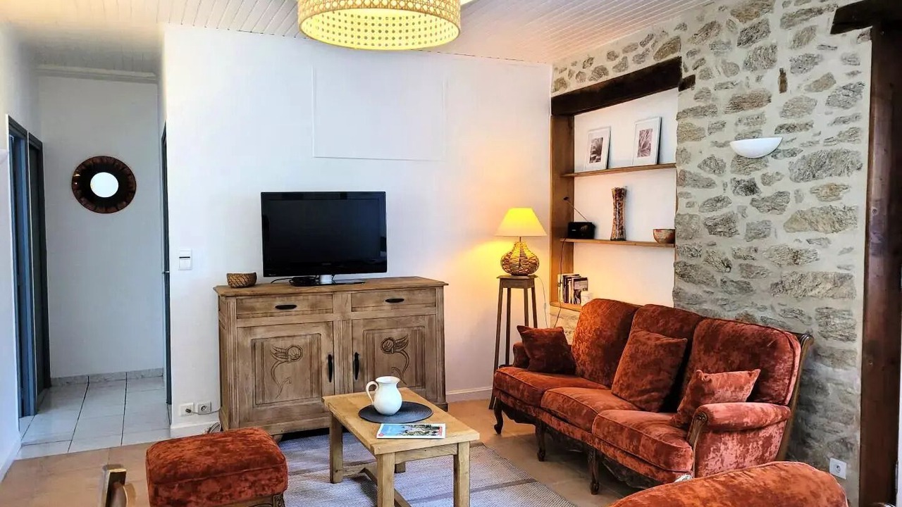 Photo of Livingroom in Saint-Julien-aux-Bois