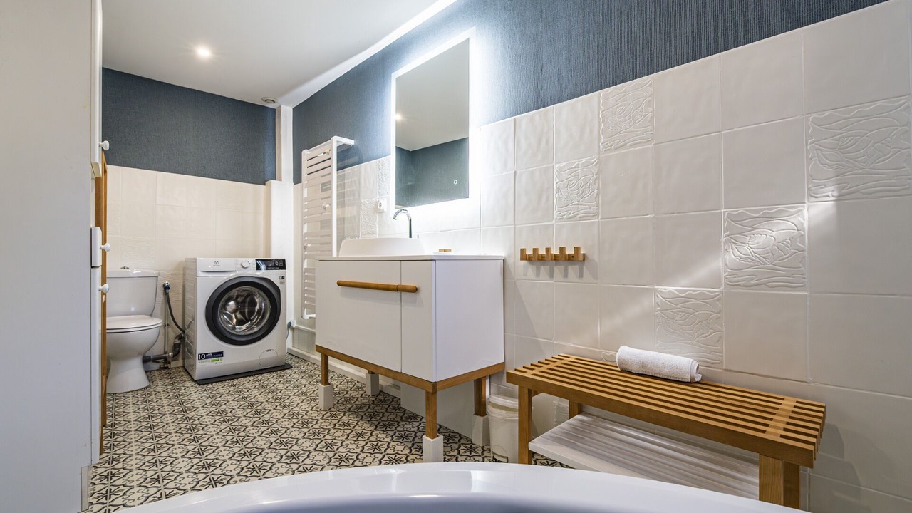 Photo of Bathroom in Verzenay