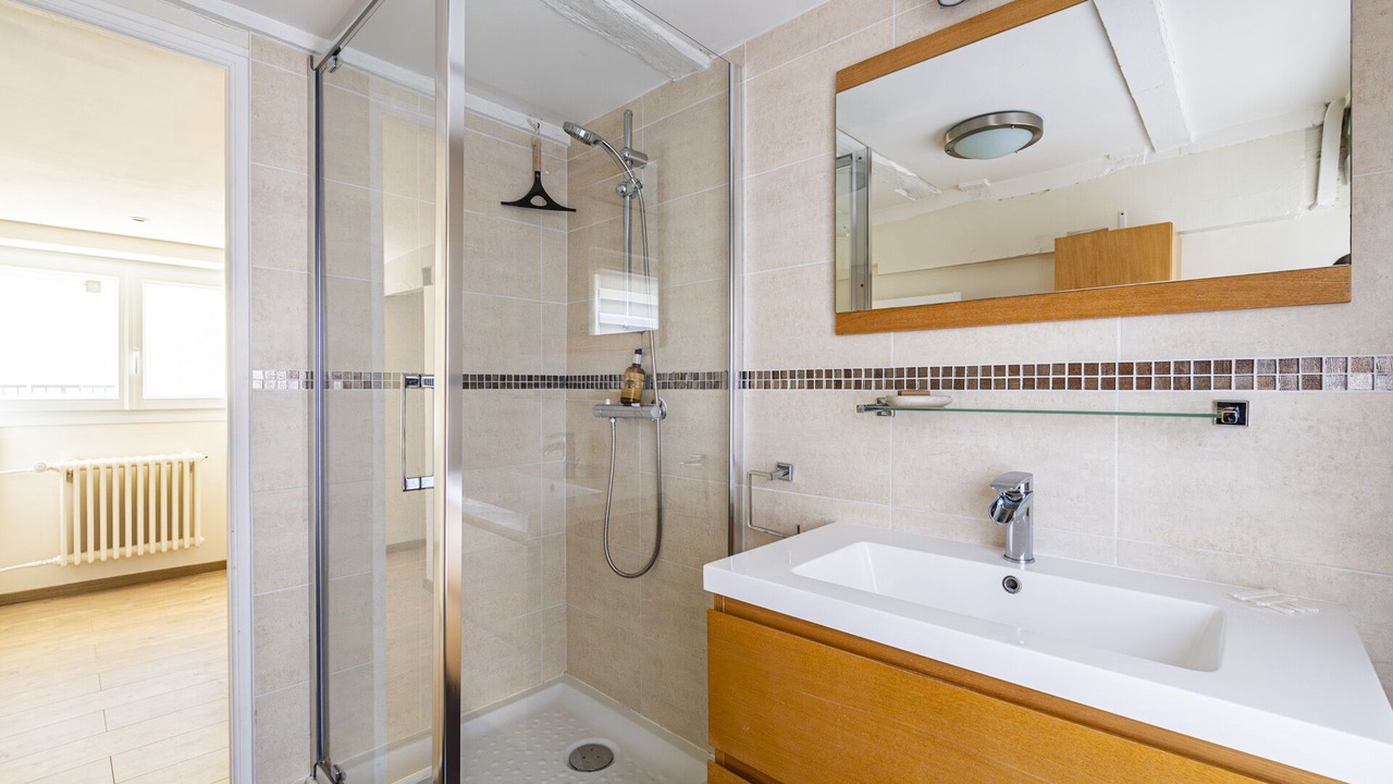 Photo of Bathroom in Verzenay