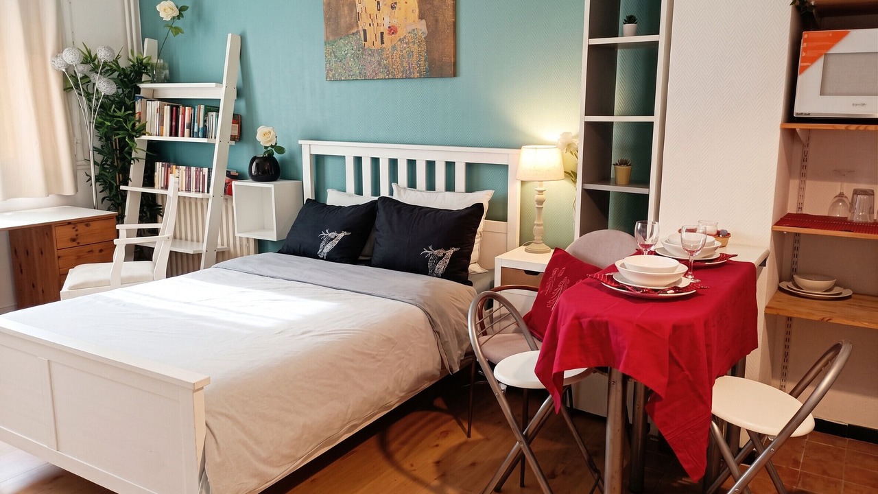 Photo of Livingroom in 19th Arrondissement
