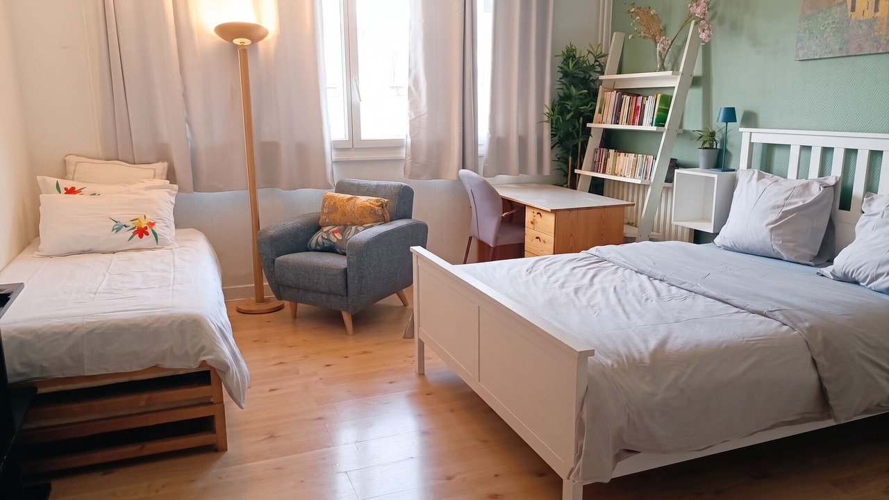 Photo of Bedroom in 19th Arrondissement
