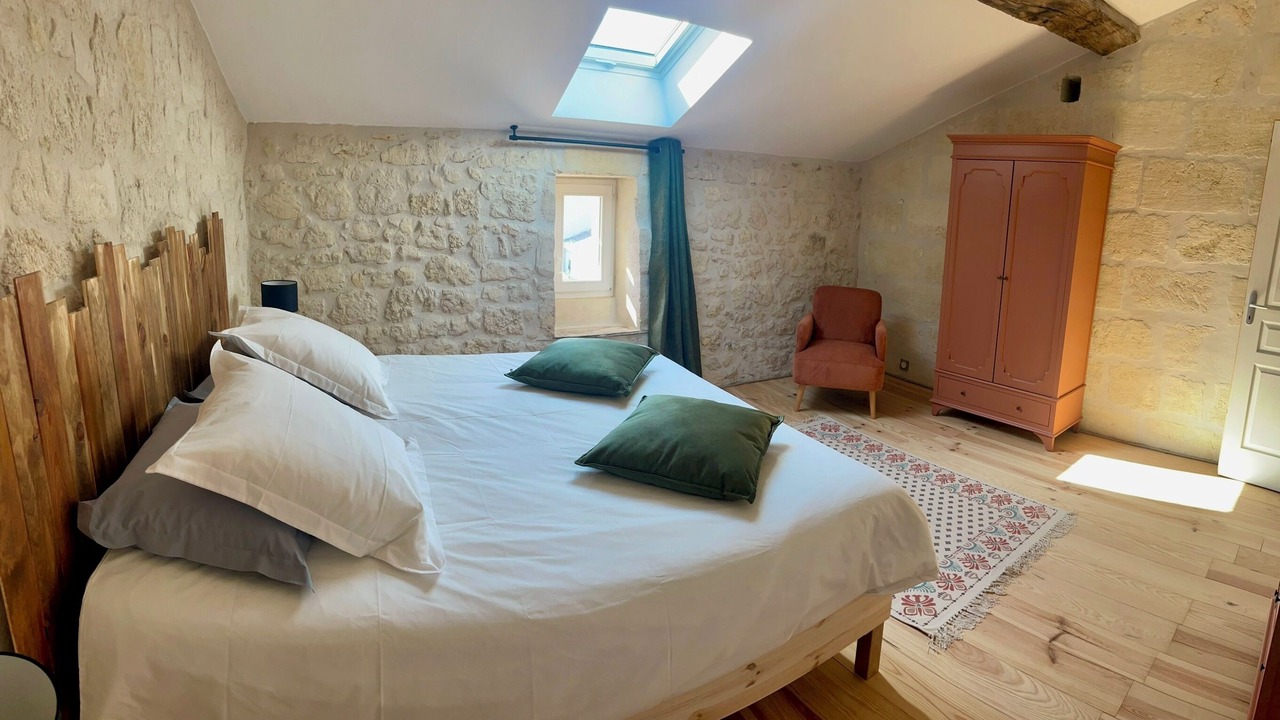 Photo of Bedroom in Grezillac