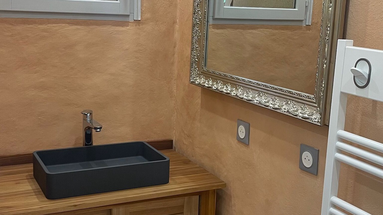 Photo of Bathroom in Grezillac