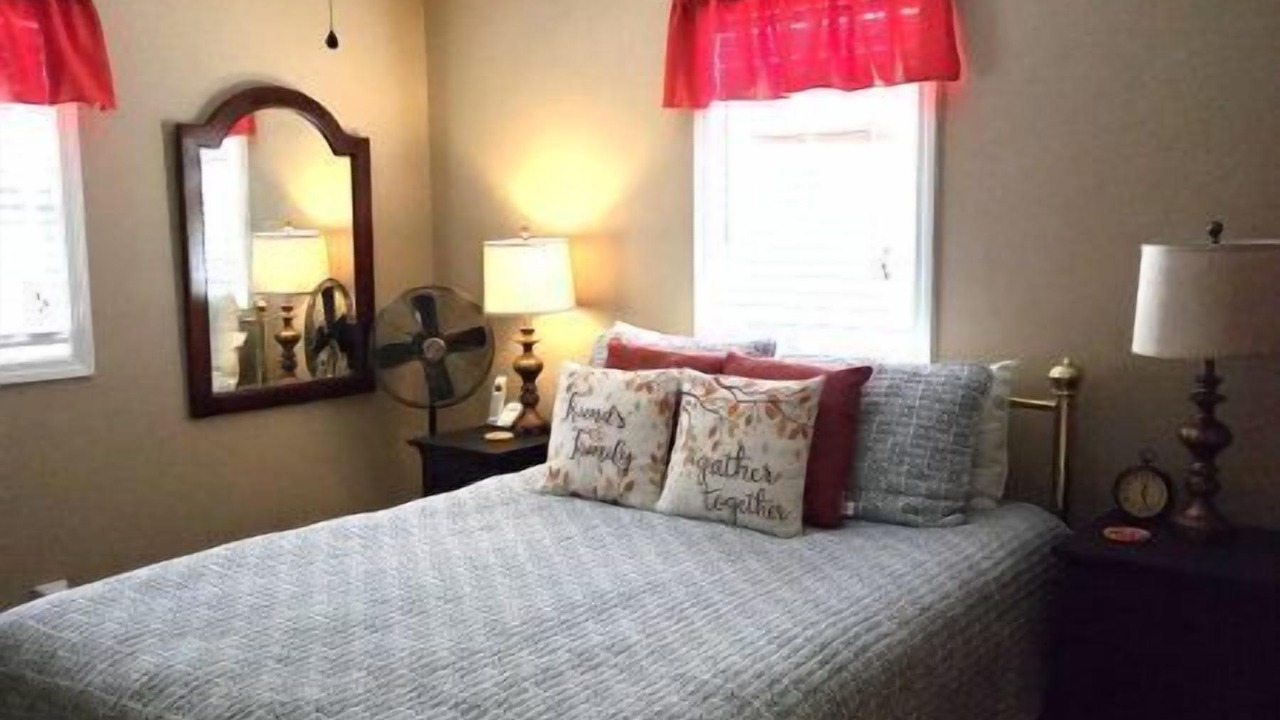 Photo of Bedroom in Charter Hills
