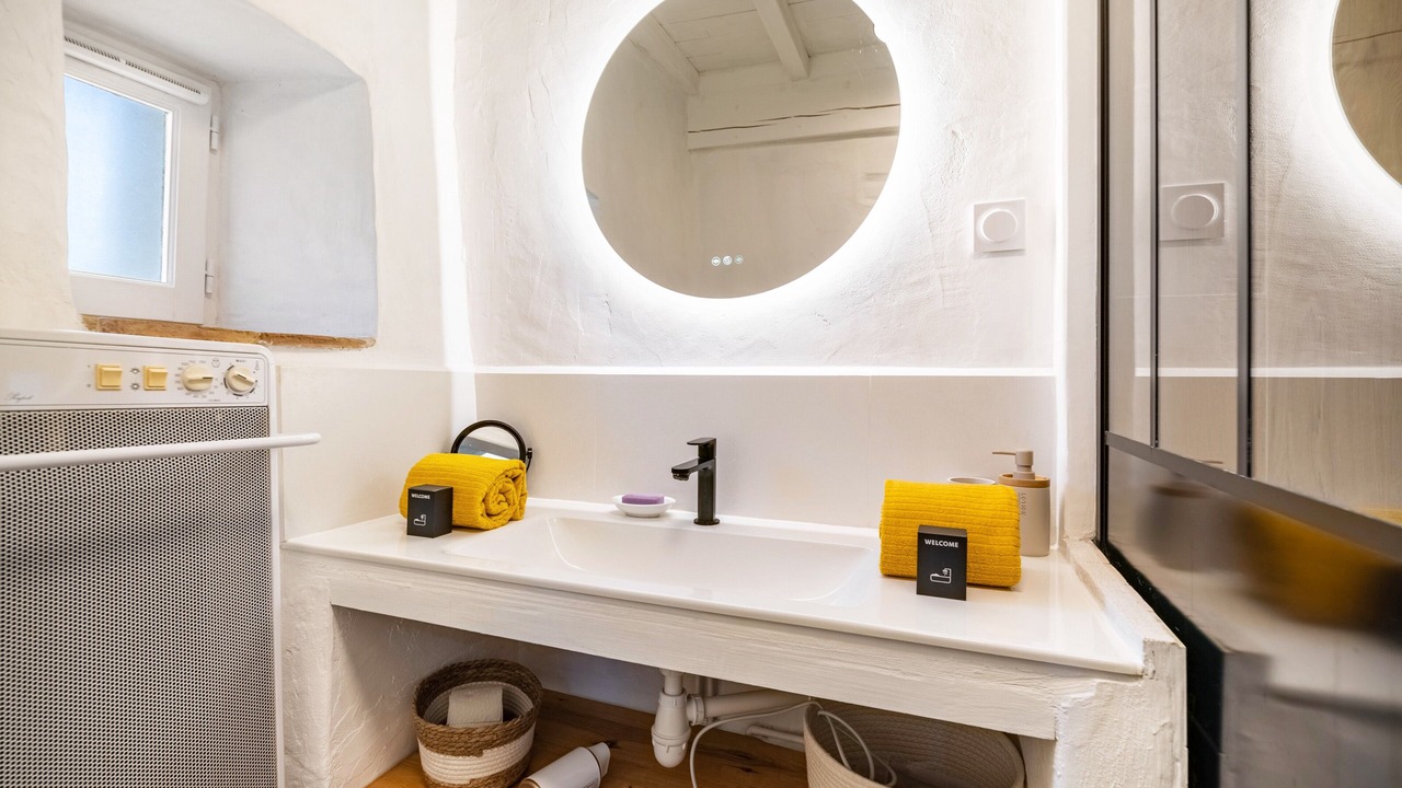 Photo of Bathroom in Cumont