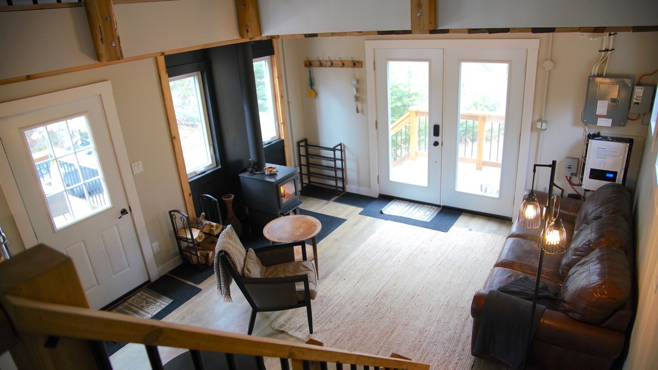 Photo of Livingroom in Bancroft