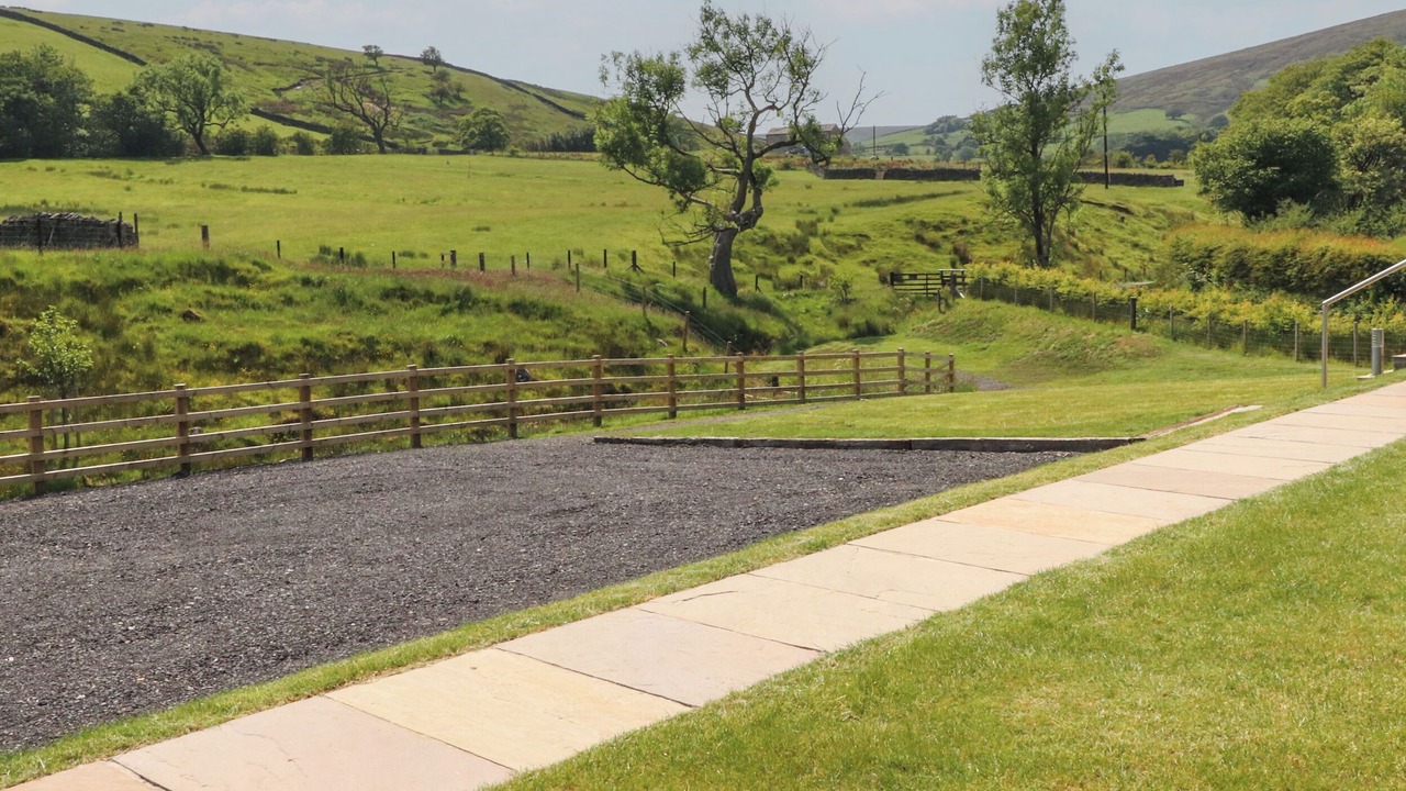 Photo of Outdoor in Fence