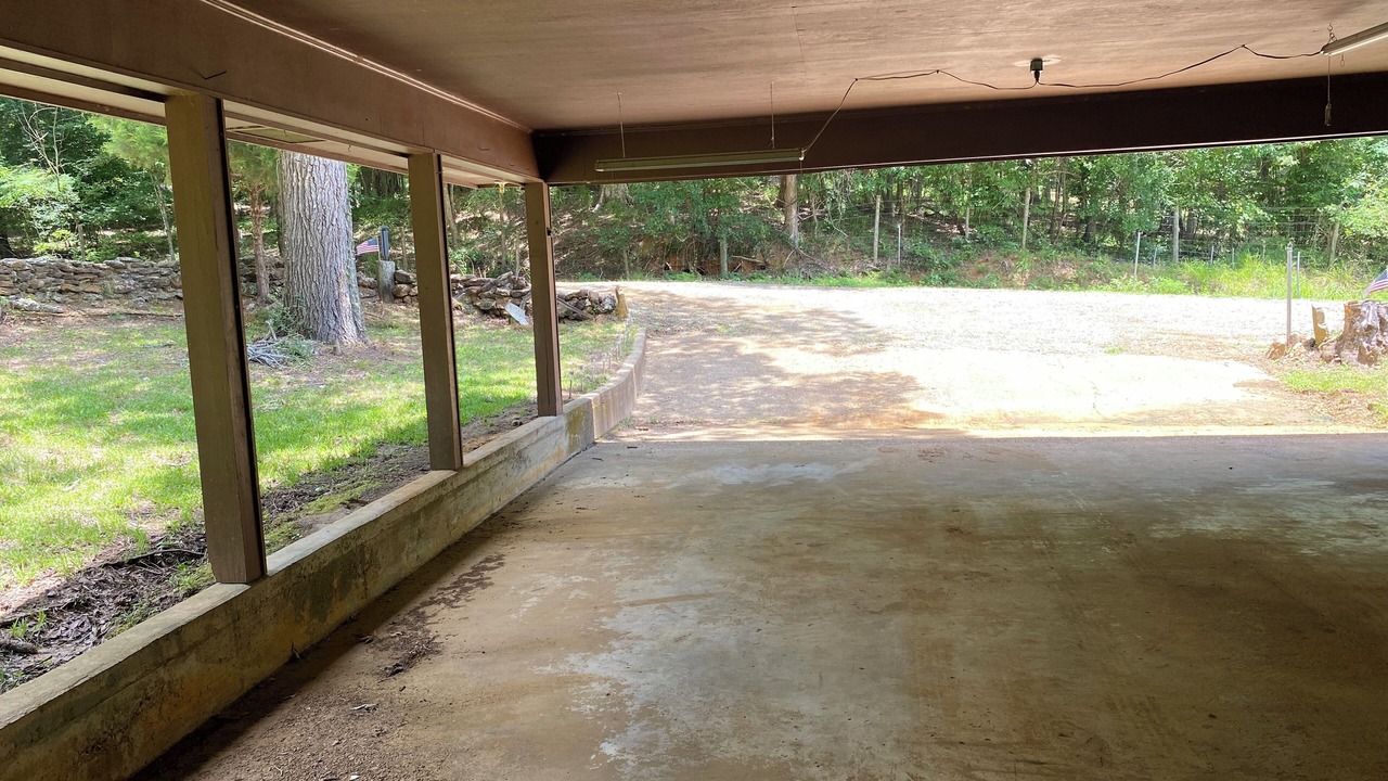 Photo of Outdoor in Bernice