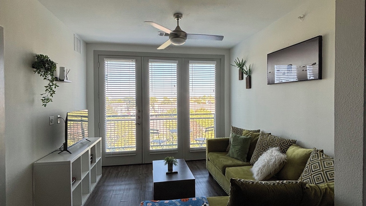 Photo of Livingroom in Addison