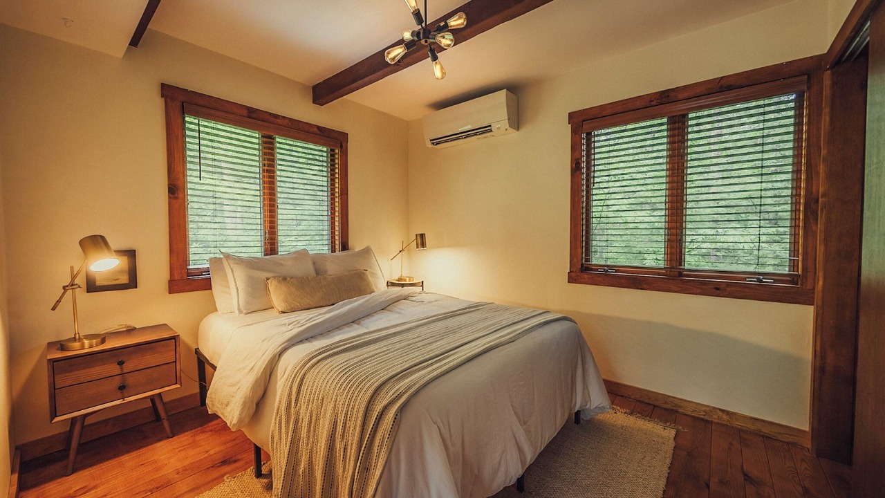 Photo of Bedroom in Weston