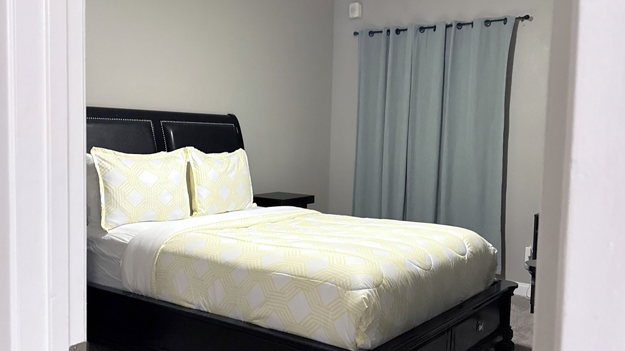 Photo of Bedroom in Rancho Oakey