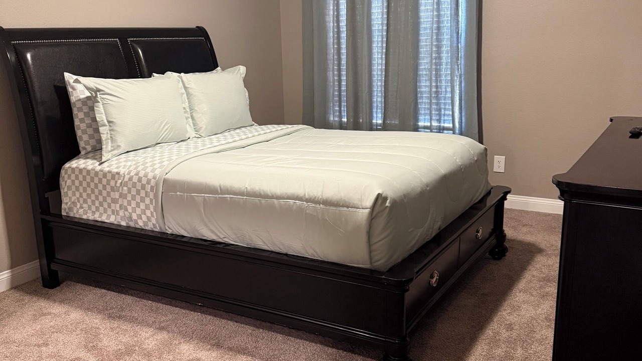 Photo of Bedroom in Rancho Oakey