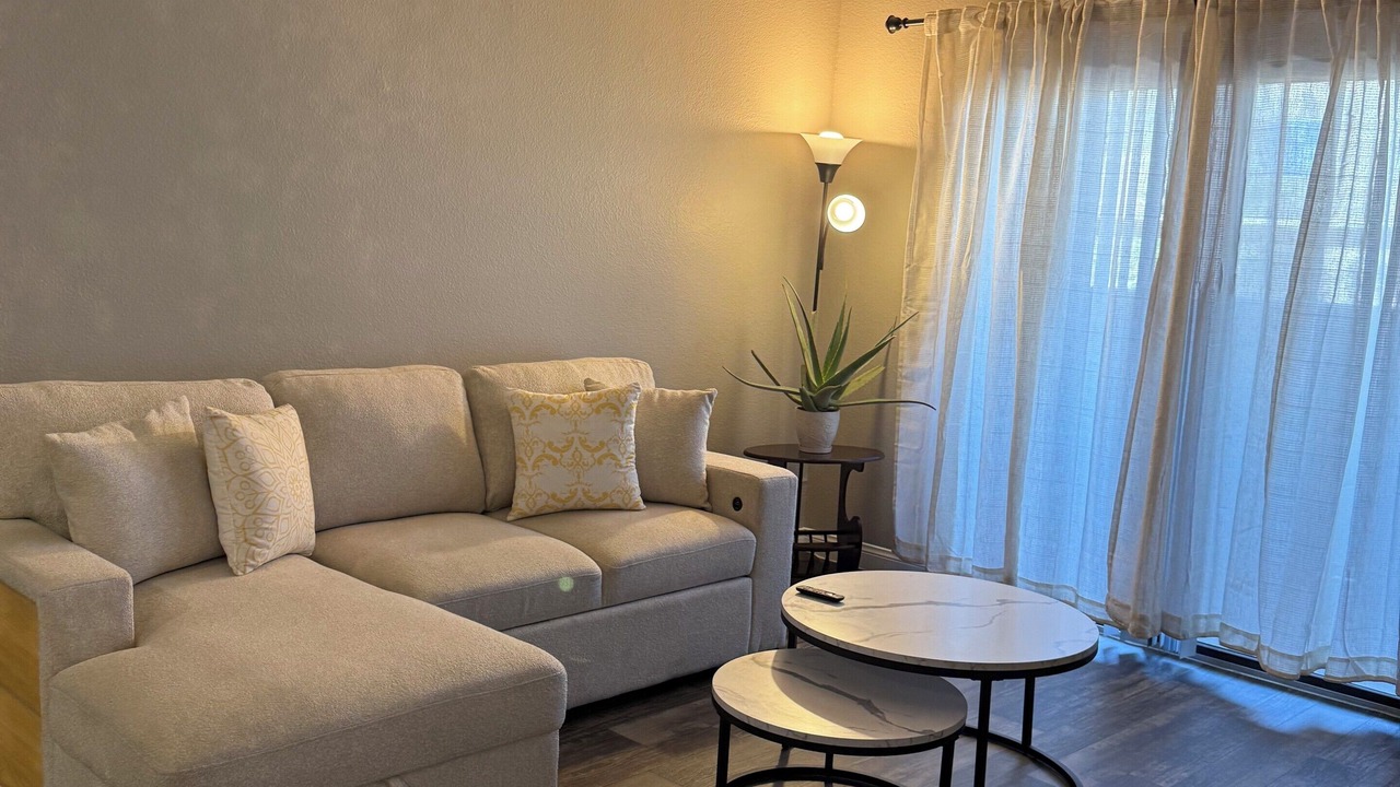 Photo of Livingroom in Rancho Oakey