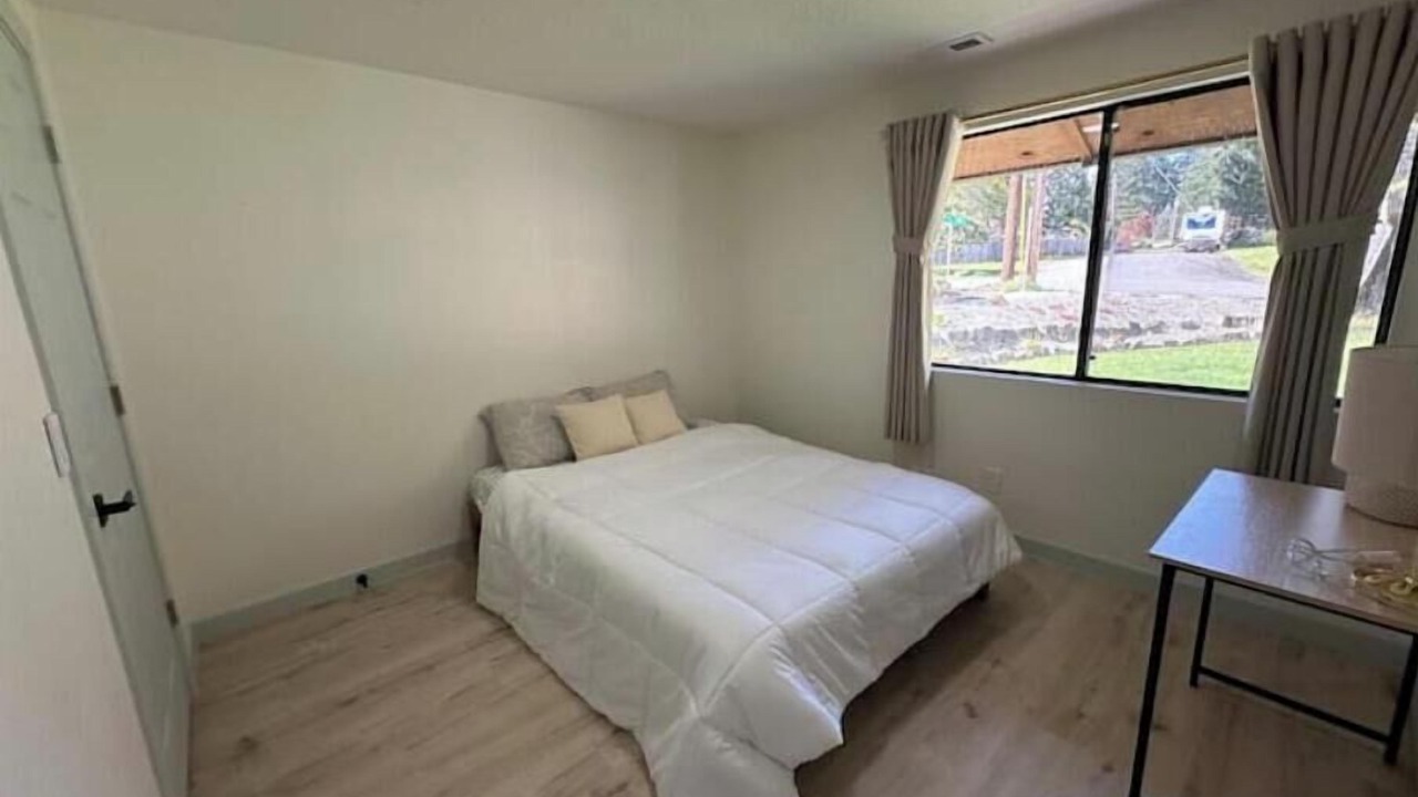 Photo of Bedroom in Lakeland South