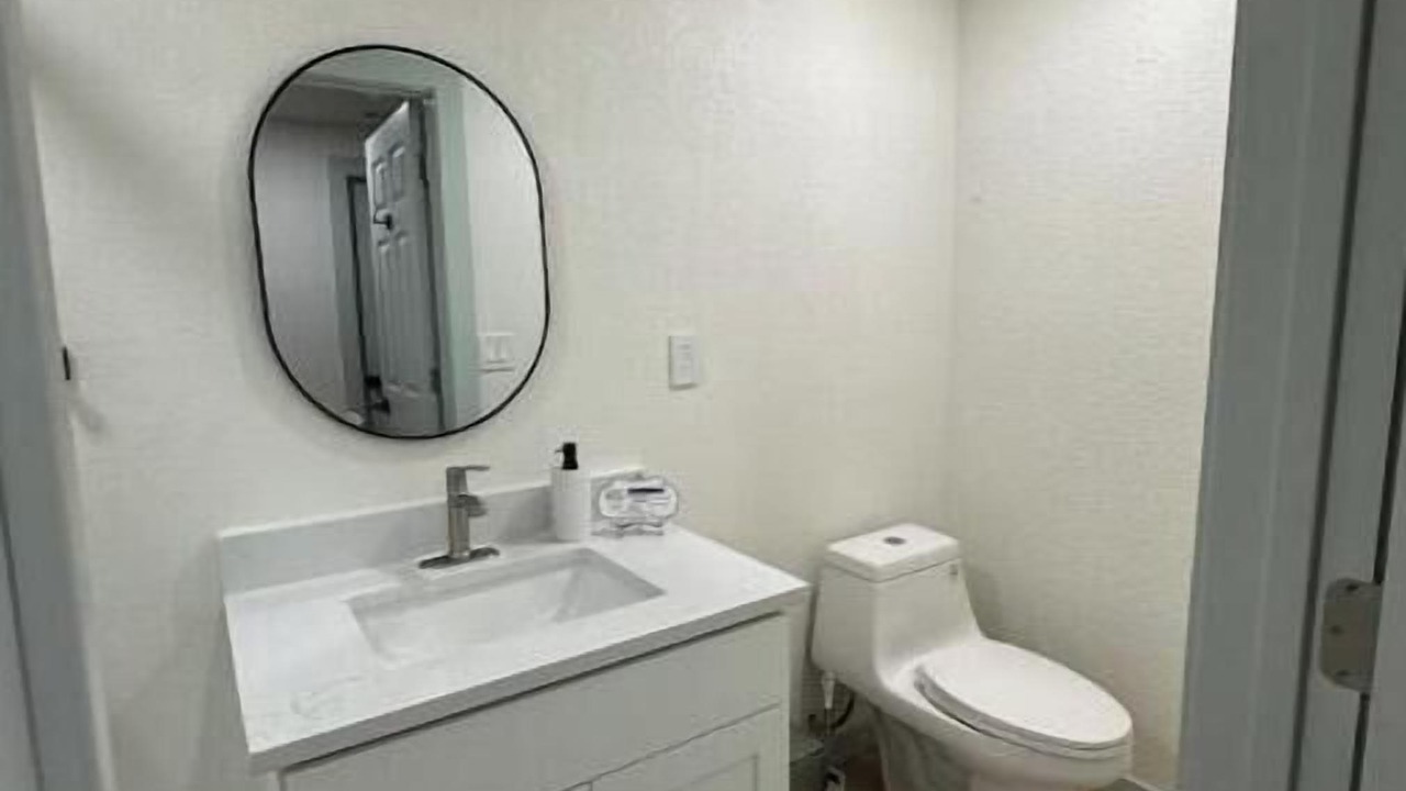 Photo of Bathroom in Lakeland South