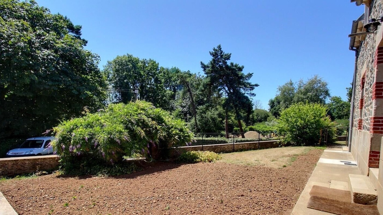 Photo of Outdoor in Plelo