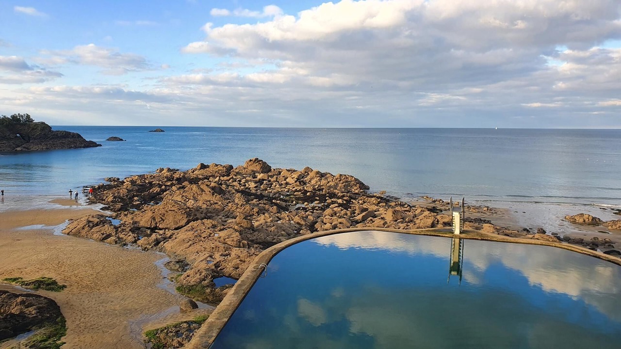 Photo of Others in Plelo