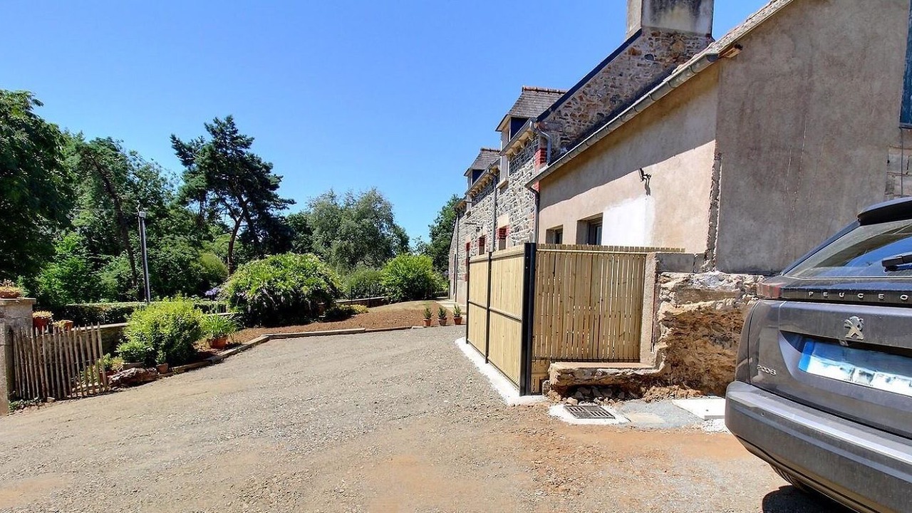 Photo of Outdoor in Plelo