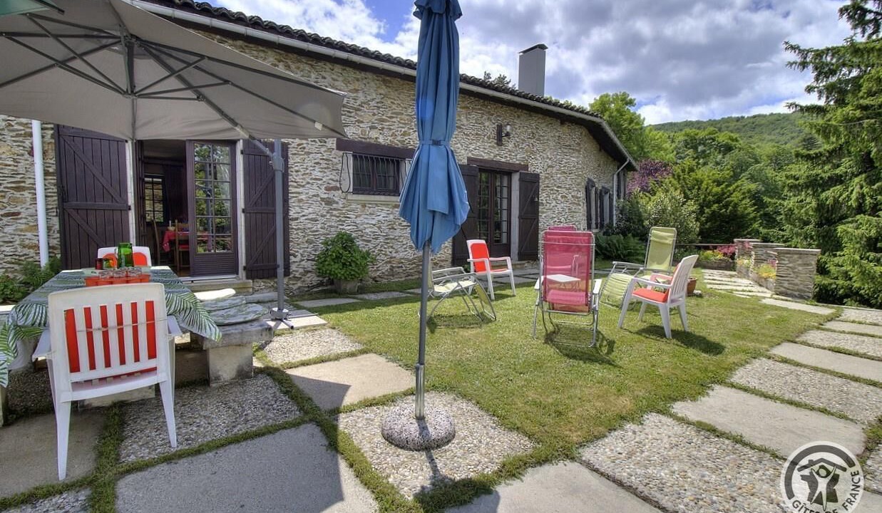 Photo of Outdoor in Longes