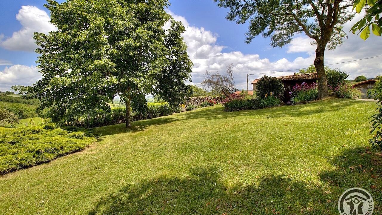 Photo of Outdoor in Longes