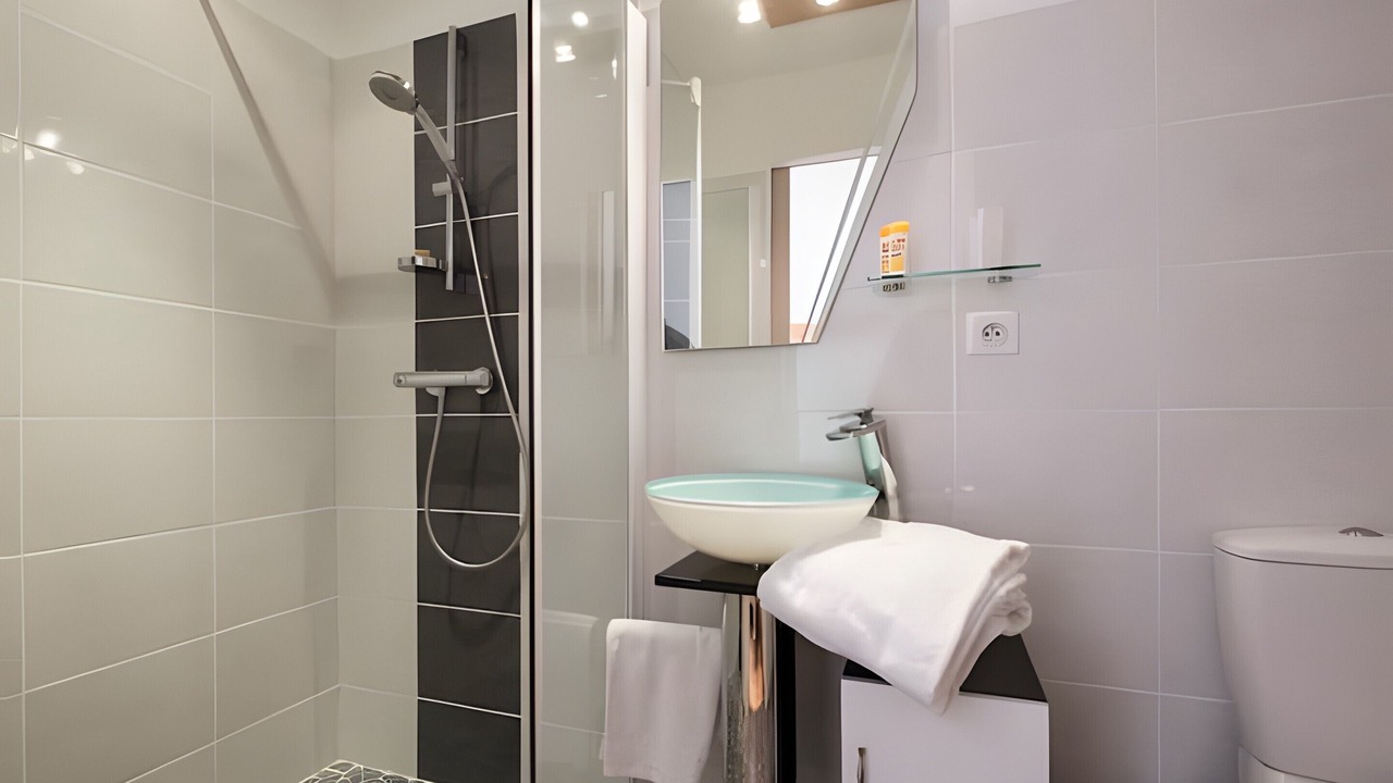 Photo of Bathroom in La Digne-d'Aval