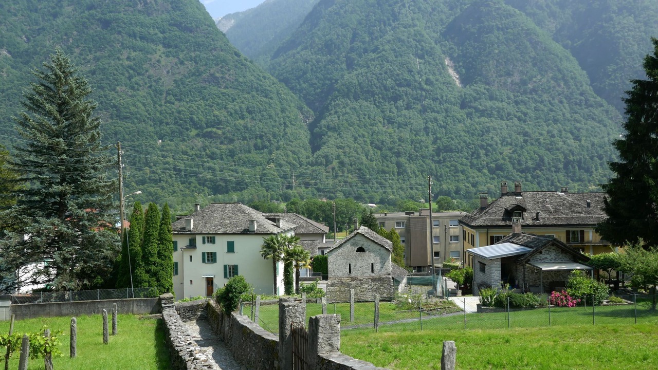 Photo of Others in Grono