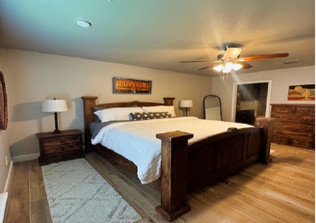 Photo of Bedroom in North by Northwest