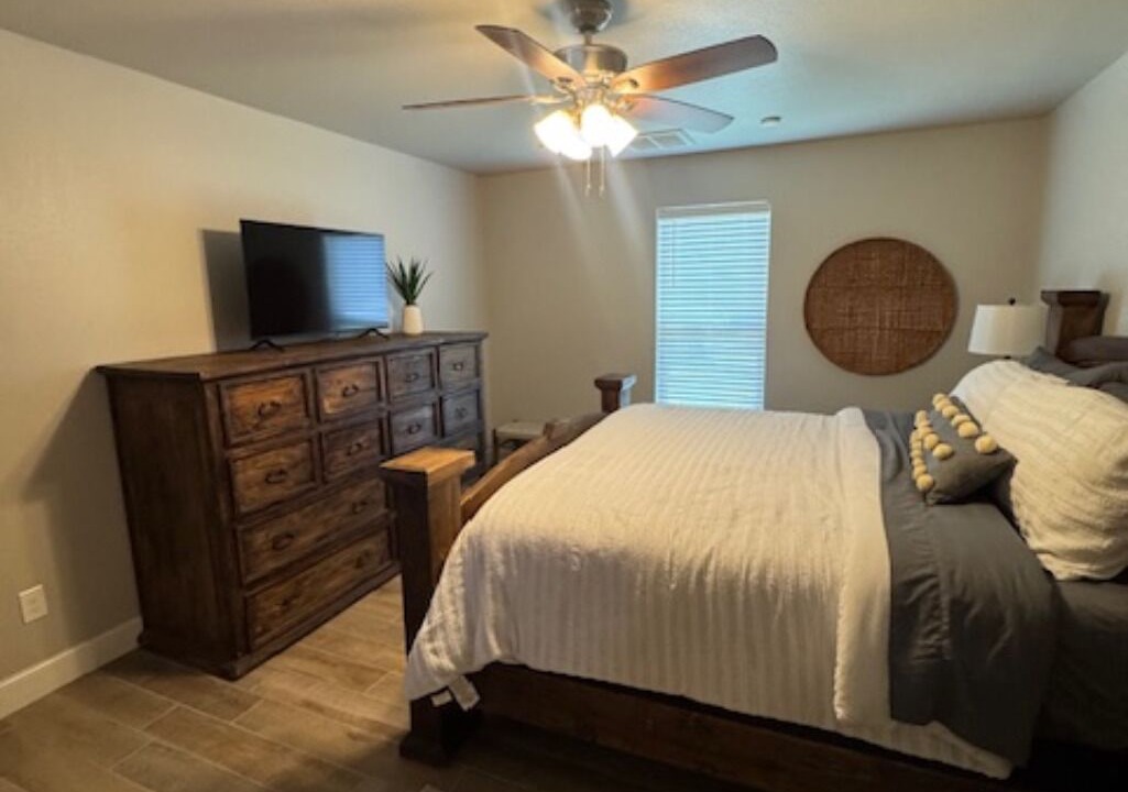 Photo of Bedroom in North by Northwest