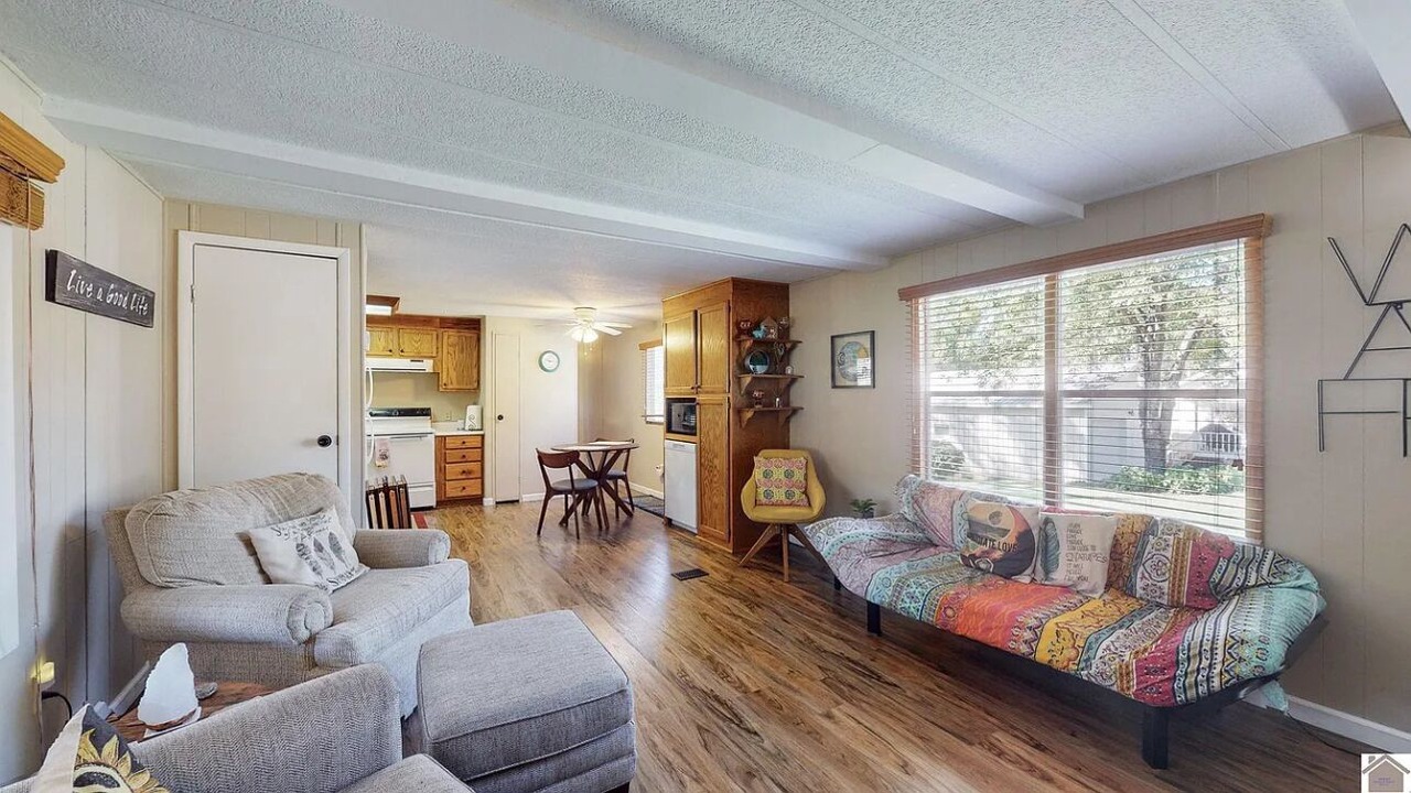 Photo of Livingroom in Murray