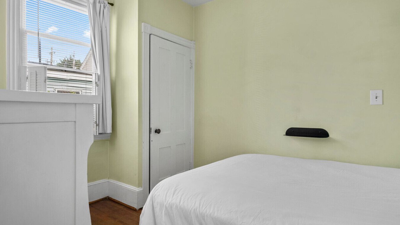 Photo of Bedroom in West End