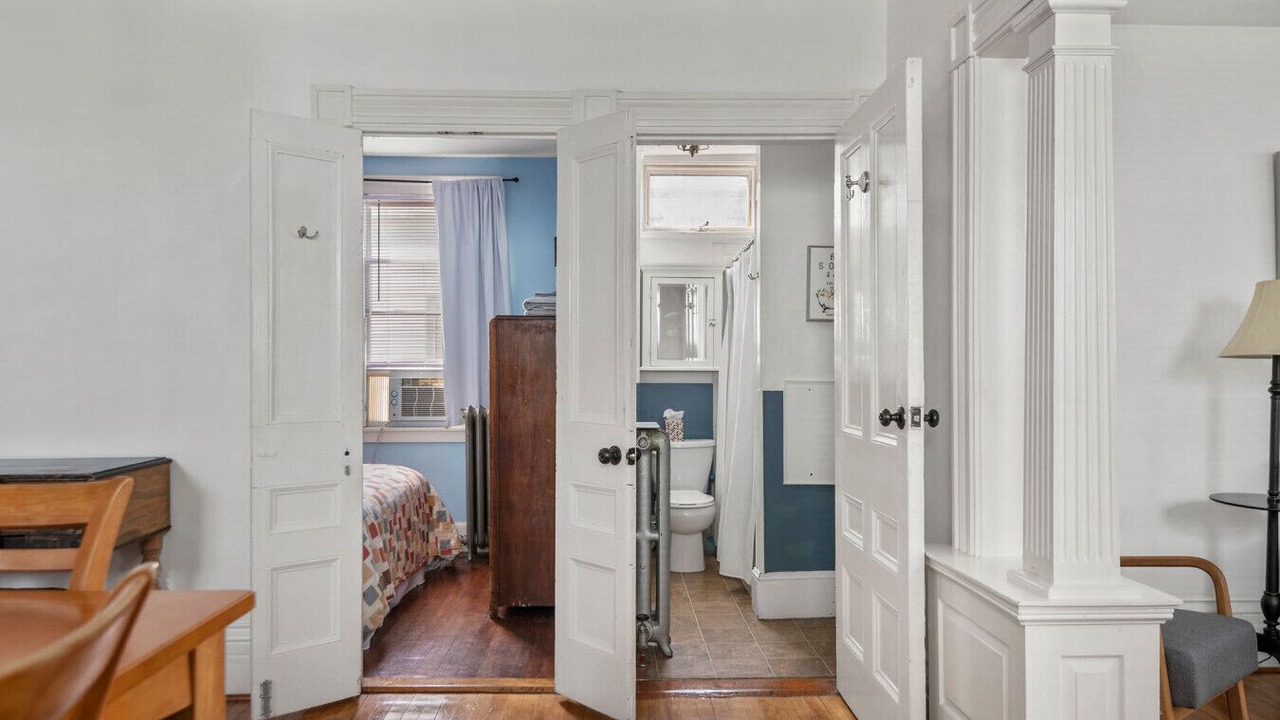 Photo of Bedroom in West End