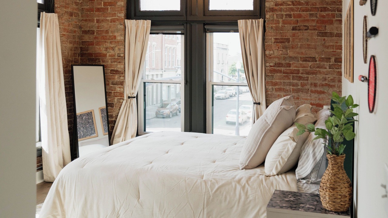 Photo of Bedroom in Troy